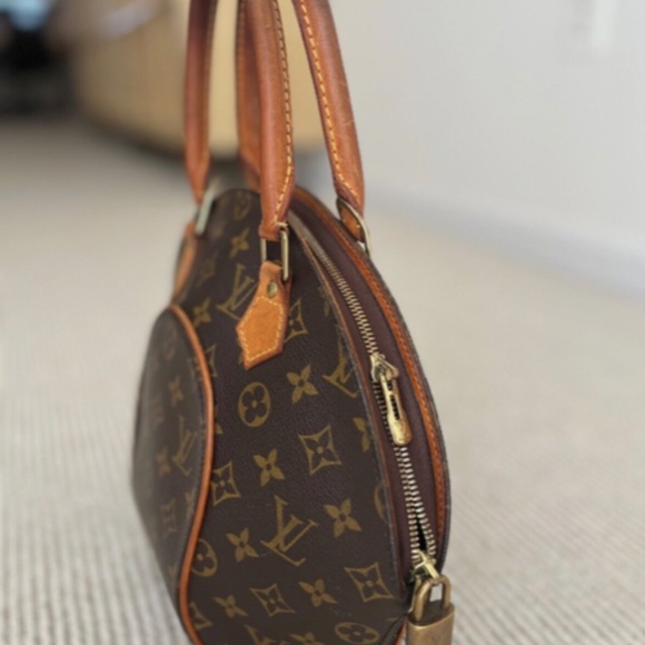 Louis Vuitton Ellipse Bag Bowling Ball Monogram Canvas SD1001 - France Apr 2001 - Picture 5 of 7